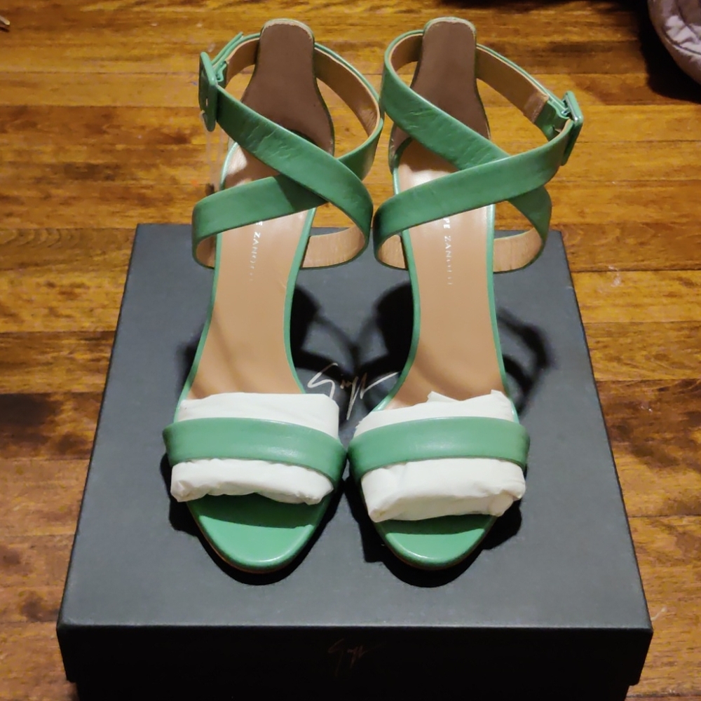 Giuseppe Zanotti Sandals - Picture 2 of 5